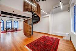 Club Street (D1), Office #610685791